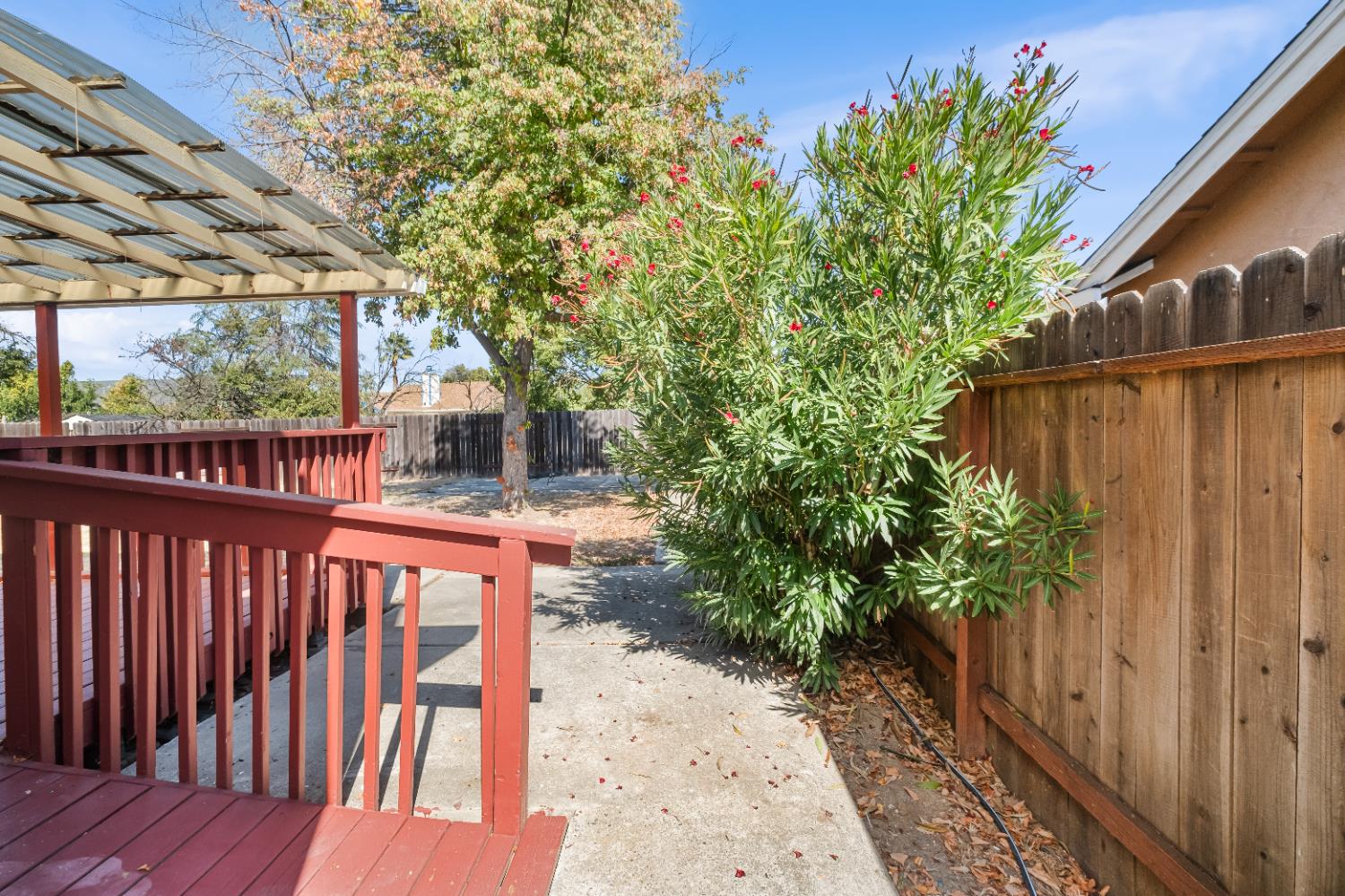 7413 Skander Way Sacramento, CA 95828 - Photo 54 of 70