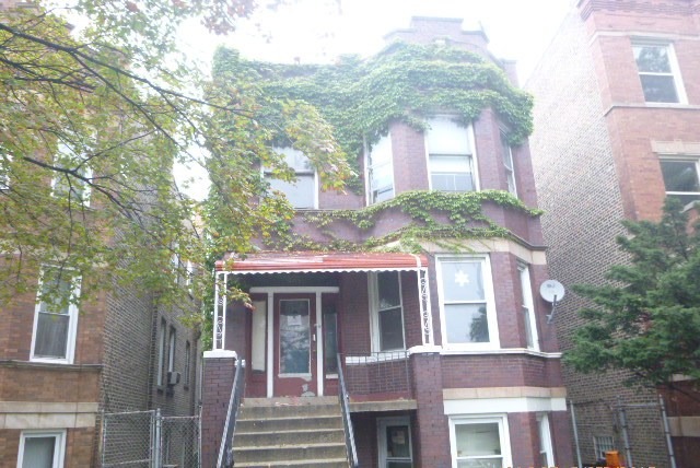 4116 West Cermak Road Chicago, IL 60623 - Photo 2 of 14