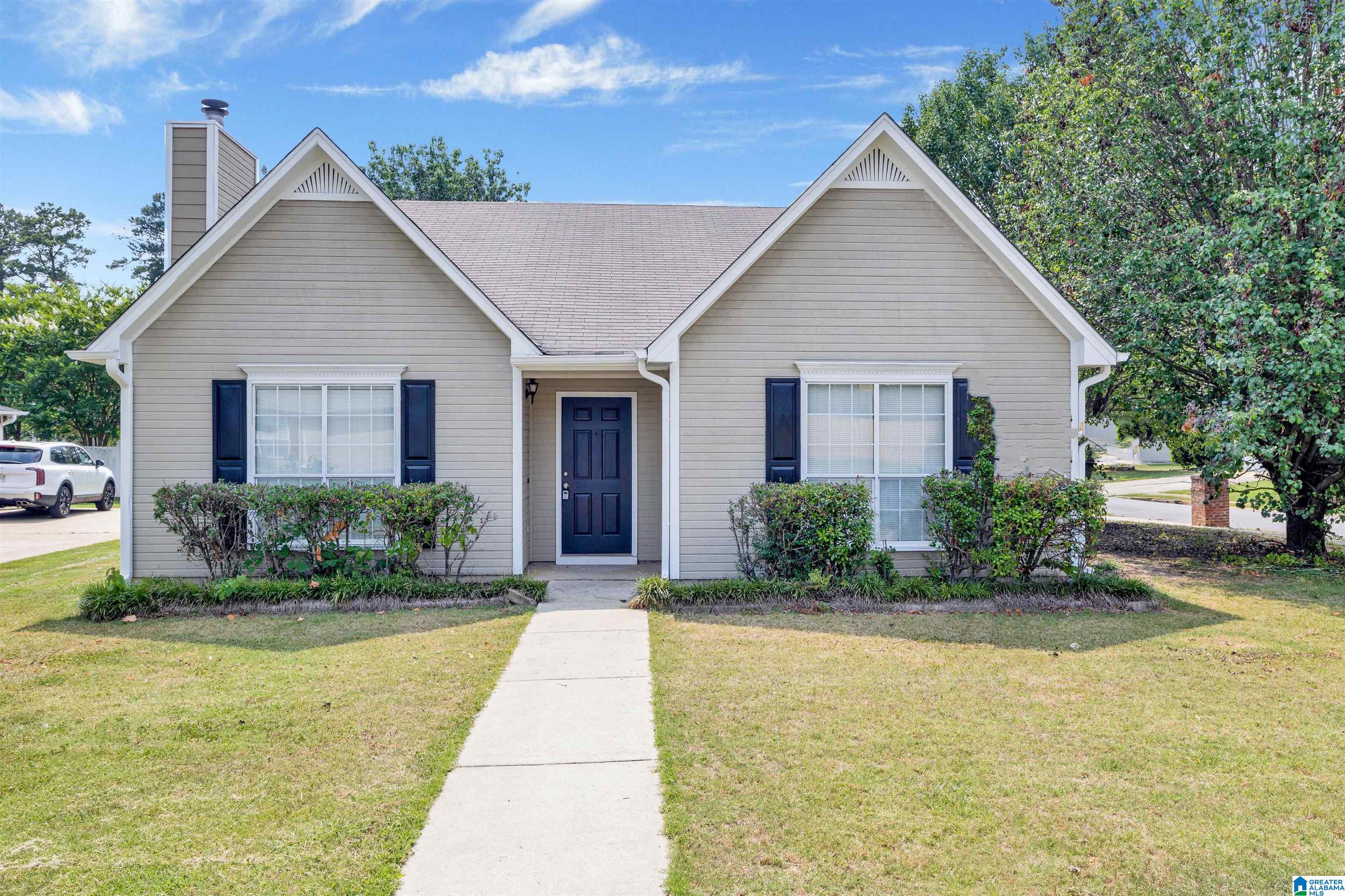 101 Cambridge Pointe Circle Alabaster, AL 35007 - Photo 1 of 27