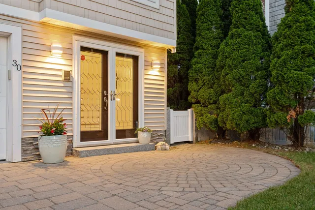 $1,749,900 | 30 Ancient Highway, Hampton, NH 03842