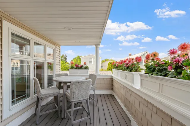 $1,749,900 | 30 Ancient Highway, Hampton, NH 03842