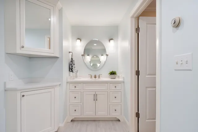 $1,749,900 | 30 Ancient Highway, Hampton, NH 03842