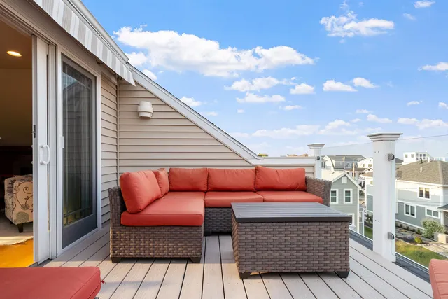 $1,749,900 | 30 Ancient Highway, Hampton, NH 03842