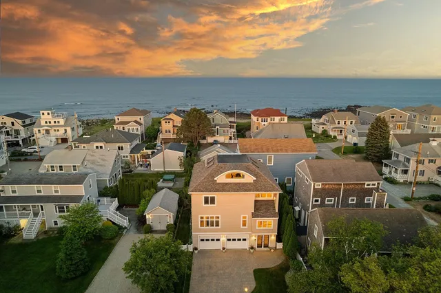 $1,749,900 | 30 Ancient Highway, Hampton, NH 03842