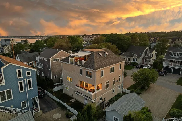 $1,749,900 | 30 Ancient Highway, Hampton, NH 03842