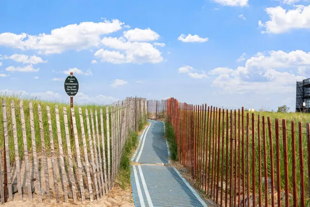 $1,749,900 | 30 Ancient Highway, Hampton, NH 03842