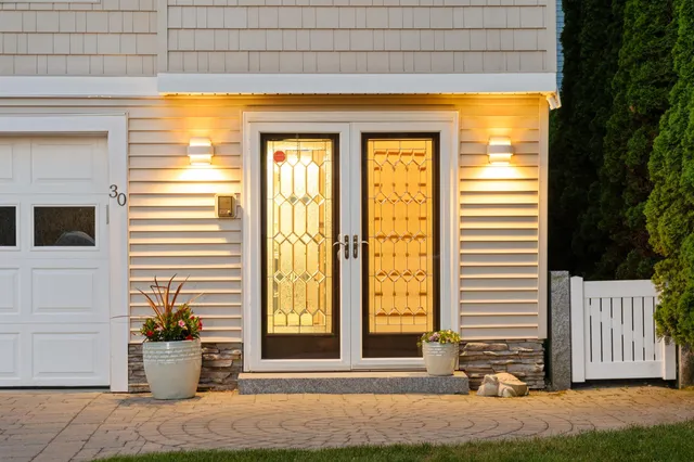 $1,749,900 | 30 Ancient Highway, Hampton, NH 03842