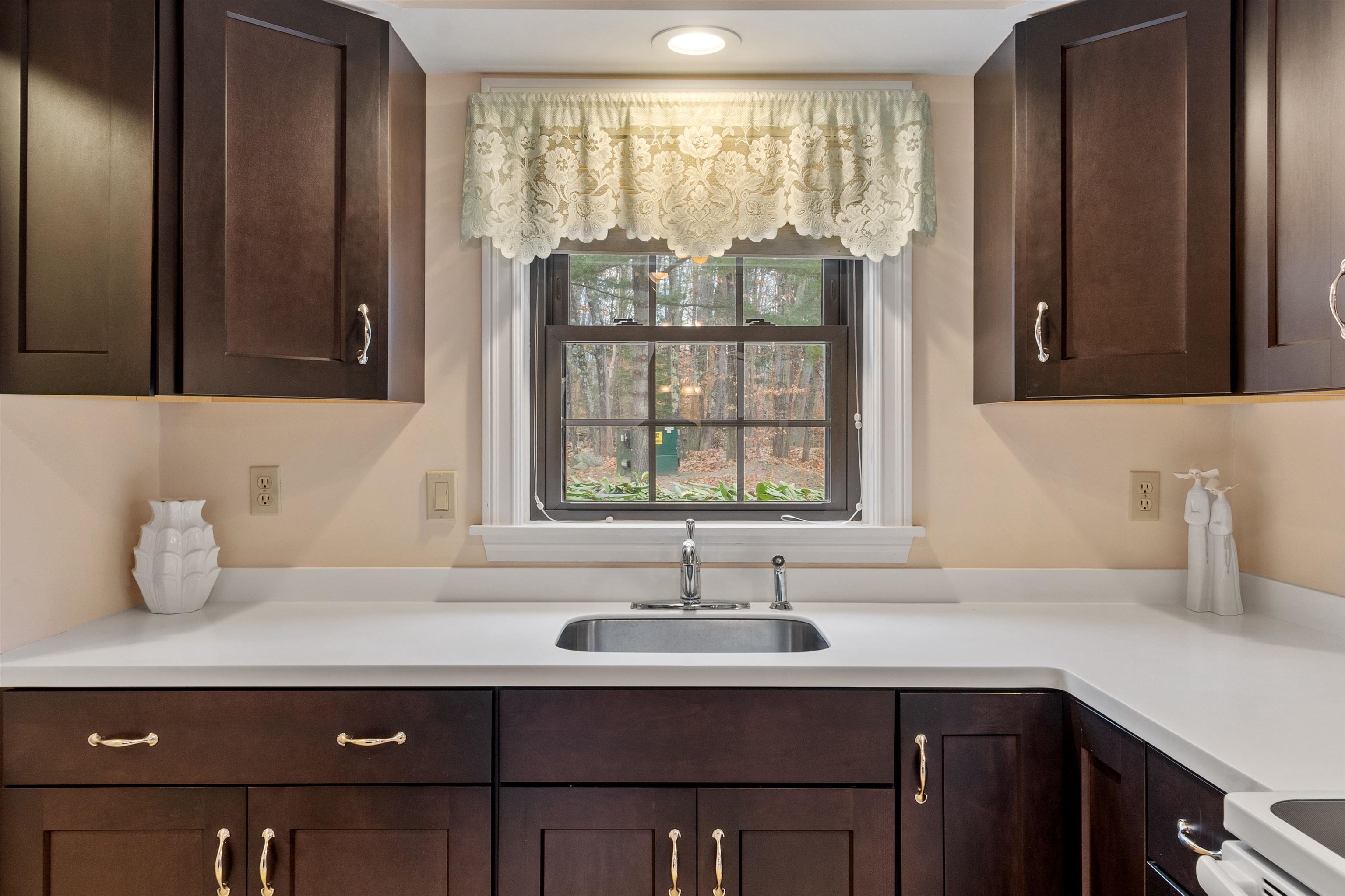 240 Franklin Street, Unit #9 Laconia, NH 03246 - Photo 8 of 29