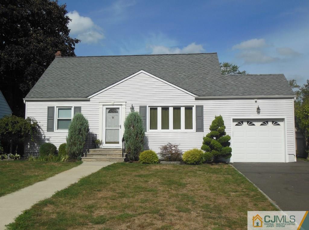 514 Fairway Road Linden, NJ 07036 - Photo 1 of 16 front view of a house with a yard