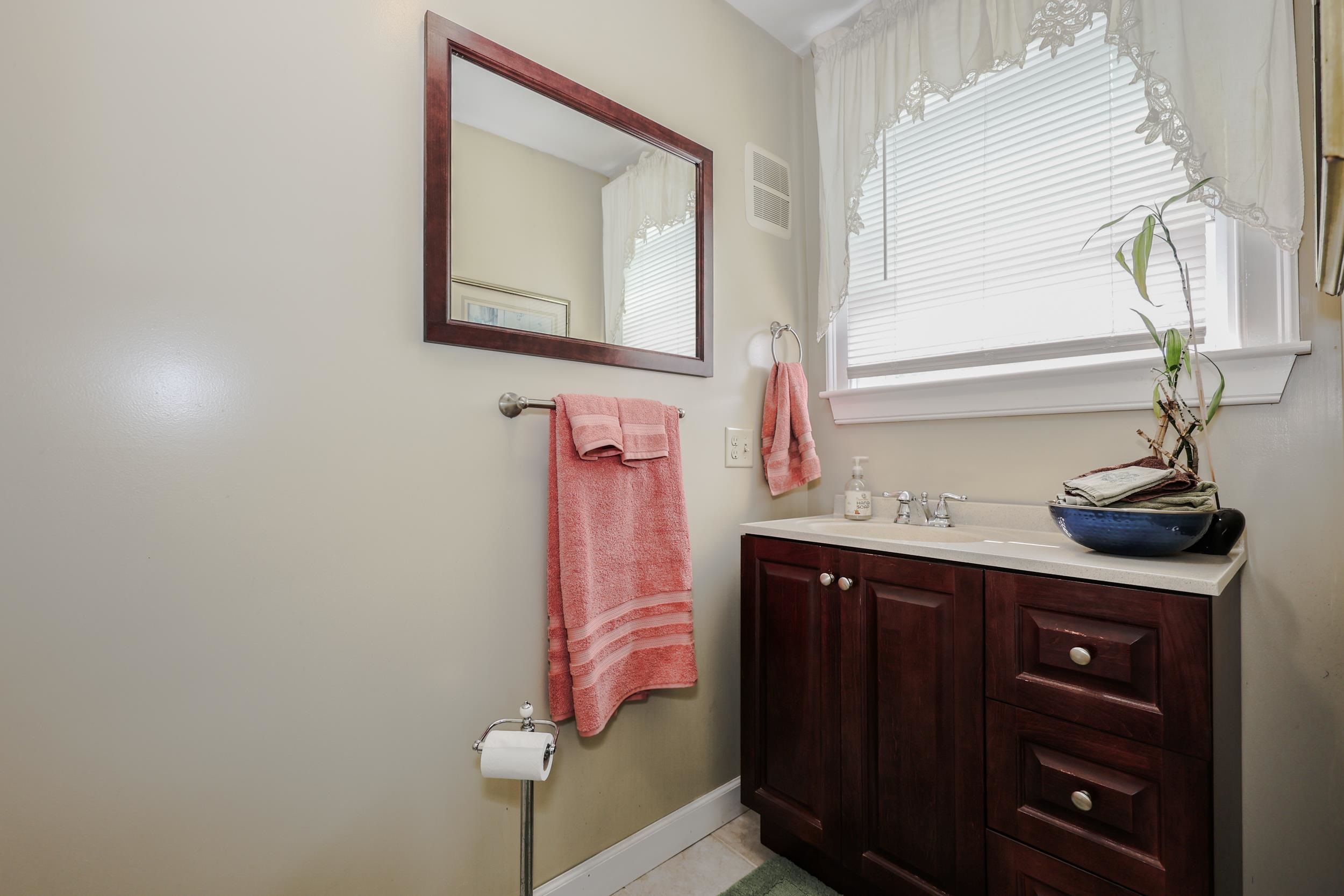 90 Merrimack Street Concord, NH 03303 - Photo 28 of 41