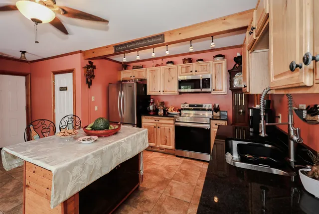 $2,400 | 90 Merrimack Street, Concord, NH 03303