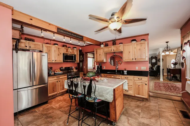 $2,400 | 90 Merrimack Street, Concord, NH 03303