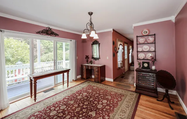 $2,400 | 90 Merrimack Street, Concord, NH 03303