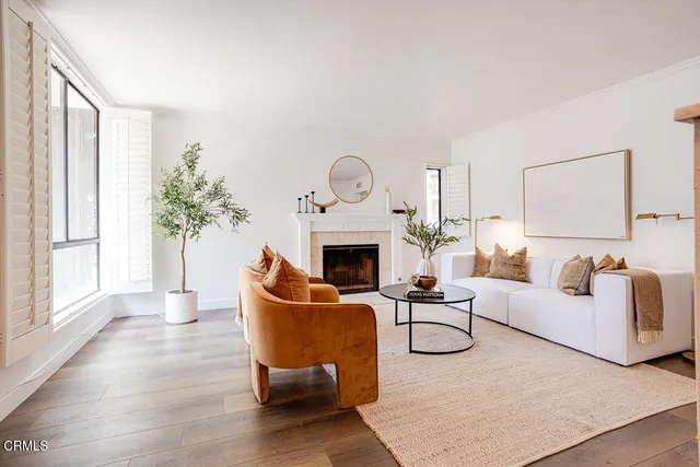 $1,049,999 | 11417 Missouri Avenue, Unit 1, Los Angeles, CA 90025