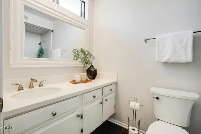 $1,049,999 | 11417 Missouri Avenue, Unit 1, Los Angeles, CA 90025