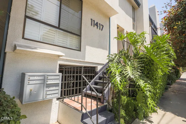 $1,049,999 | 11417 Missouri Avenue, Unit 1, Los Angeles, CA 90025