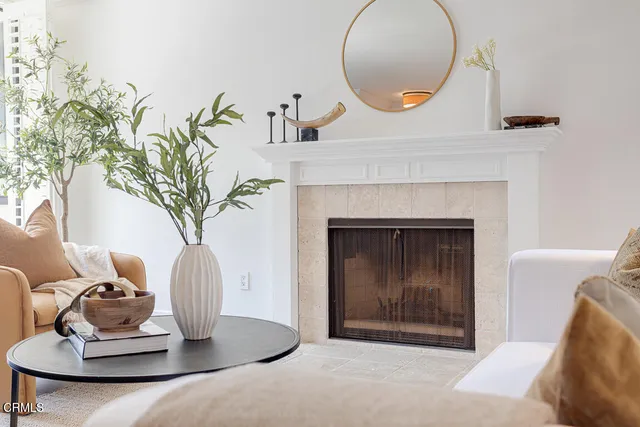 $1,049,999 | 11417 Missouri Avenue, Unit 1, Los Angeles, CA 90025