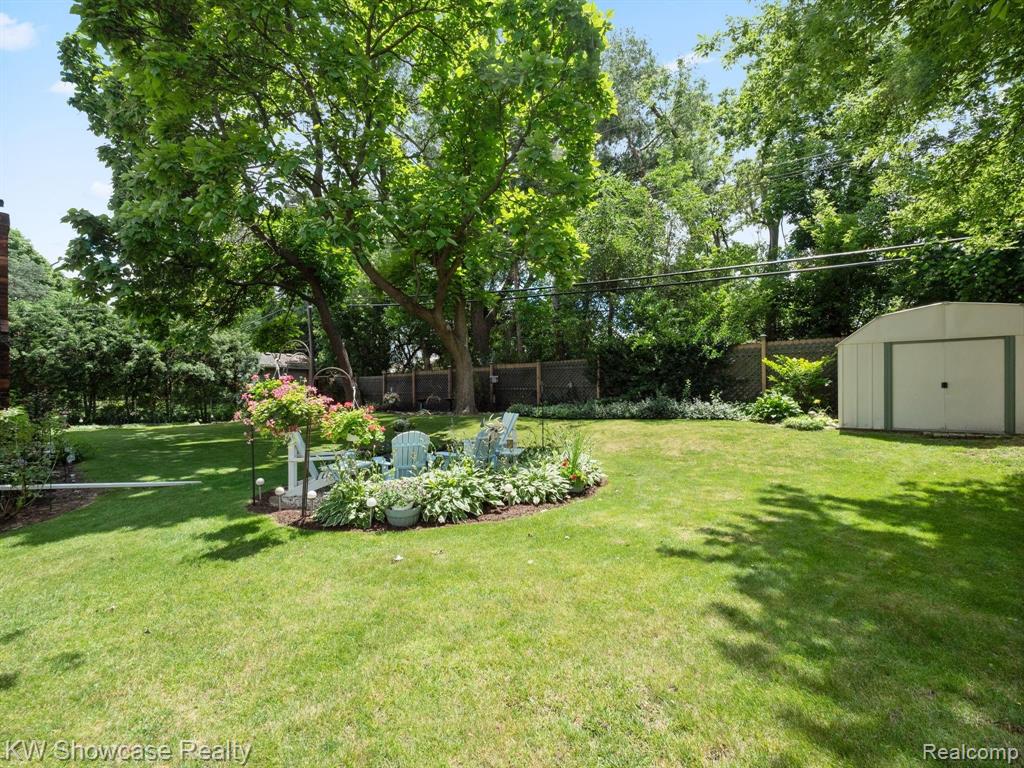 465 Penny Lake Road Wolverine Lake, MI 48390 - Photo 47 of 52