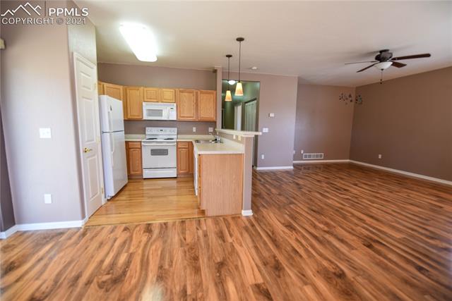 1605 Monterey Road, Unit B Colorado Springs, CO 80910 - Photo 10 of 33 Gallery Image 10