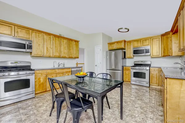 $1,299,000 | 12 Woodwind Lane, Spring Valley, NY 10977