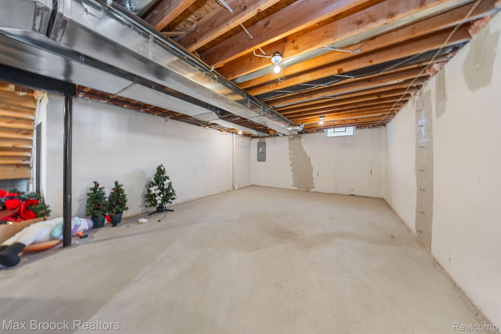 31331 Cedar Ridge Lane Madison Heights, MI 48071 - Photo 35 of 53 Gallery Image 35