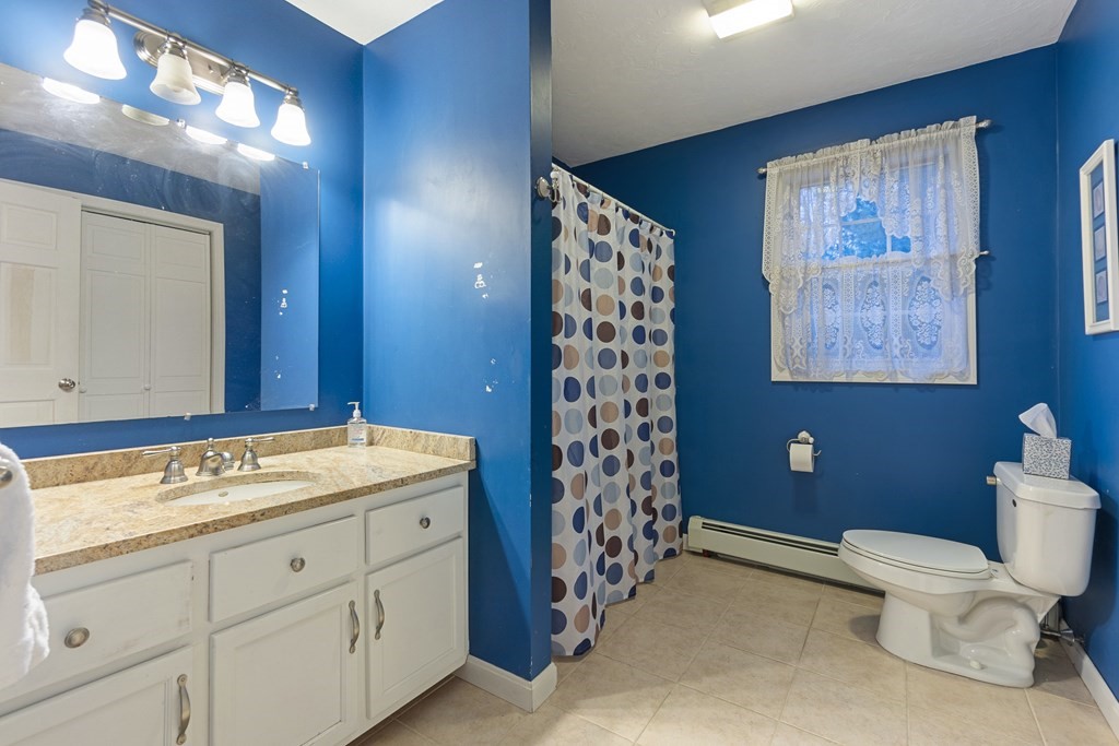 63 Spring Grove Road Andover, MA 01810 - Photo 23 of 36