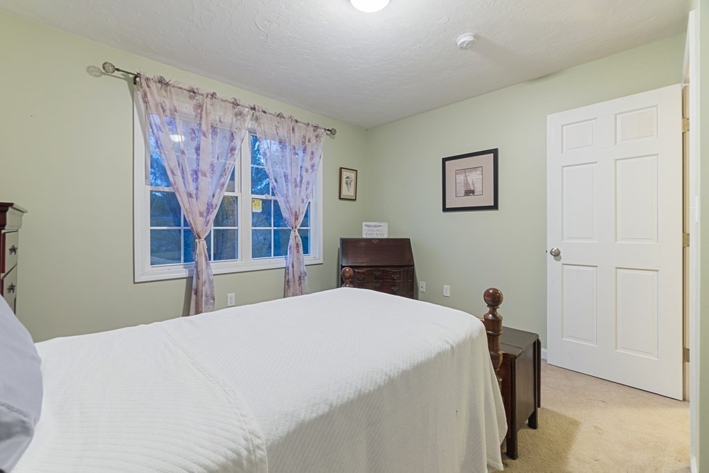 63 Spring Grove Road Andover, MA 01810 - Photo 27 of 36