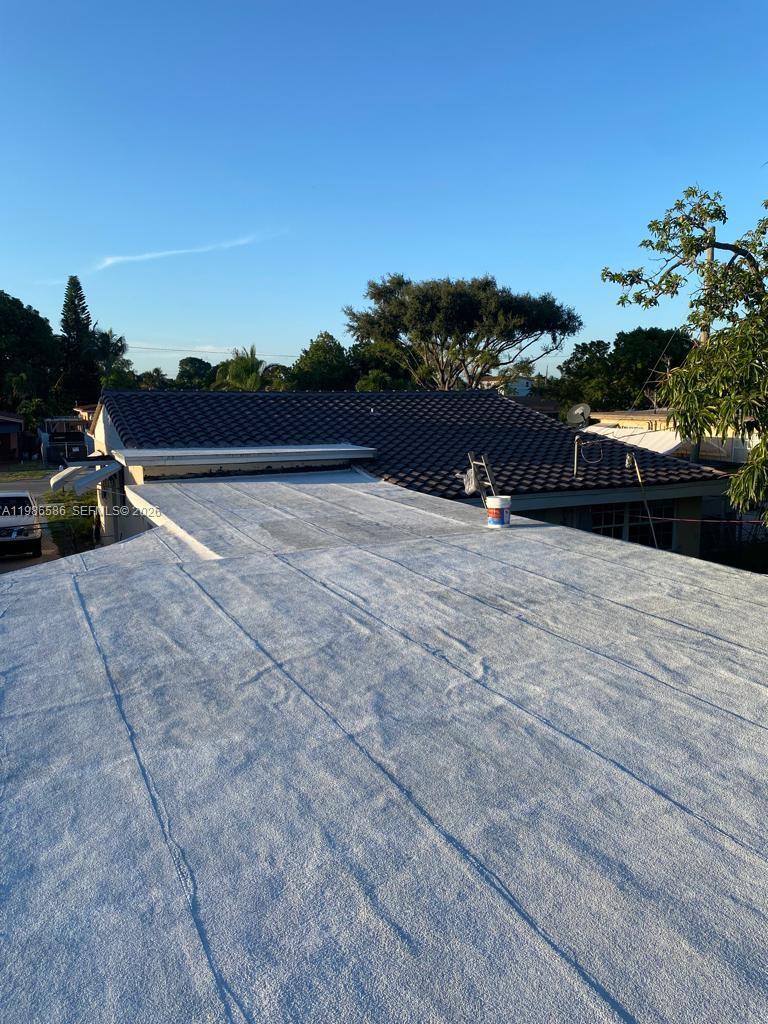 52 East 50th Place Hialeah, FL 33013 - Photo 21 of 23