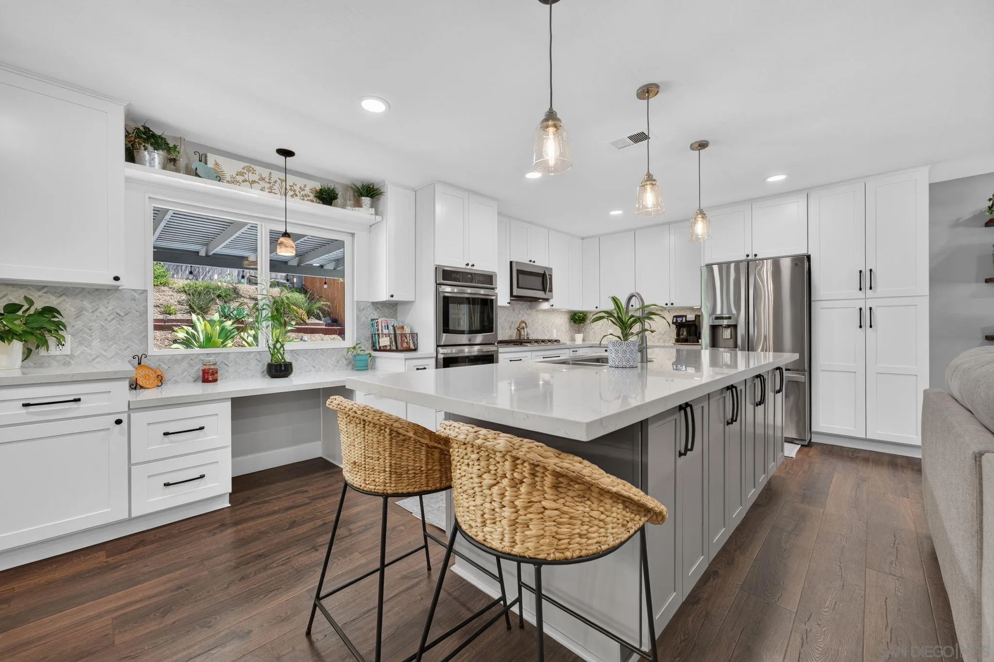 2520 Windmill View Road El Cajon, CA 92020 - Photo 2 of 70 Gallery Image 2