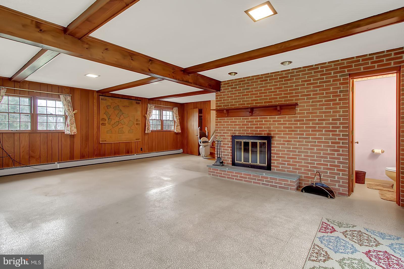 2330 Manor Road York, PA 17408 - Photo 13 of 25 Gallery Image 13