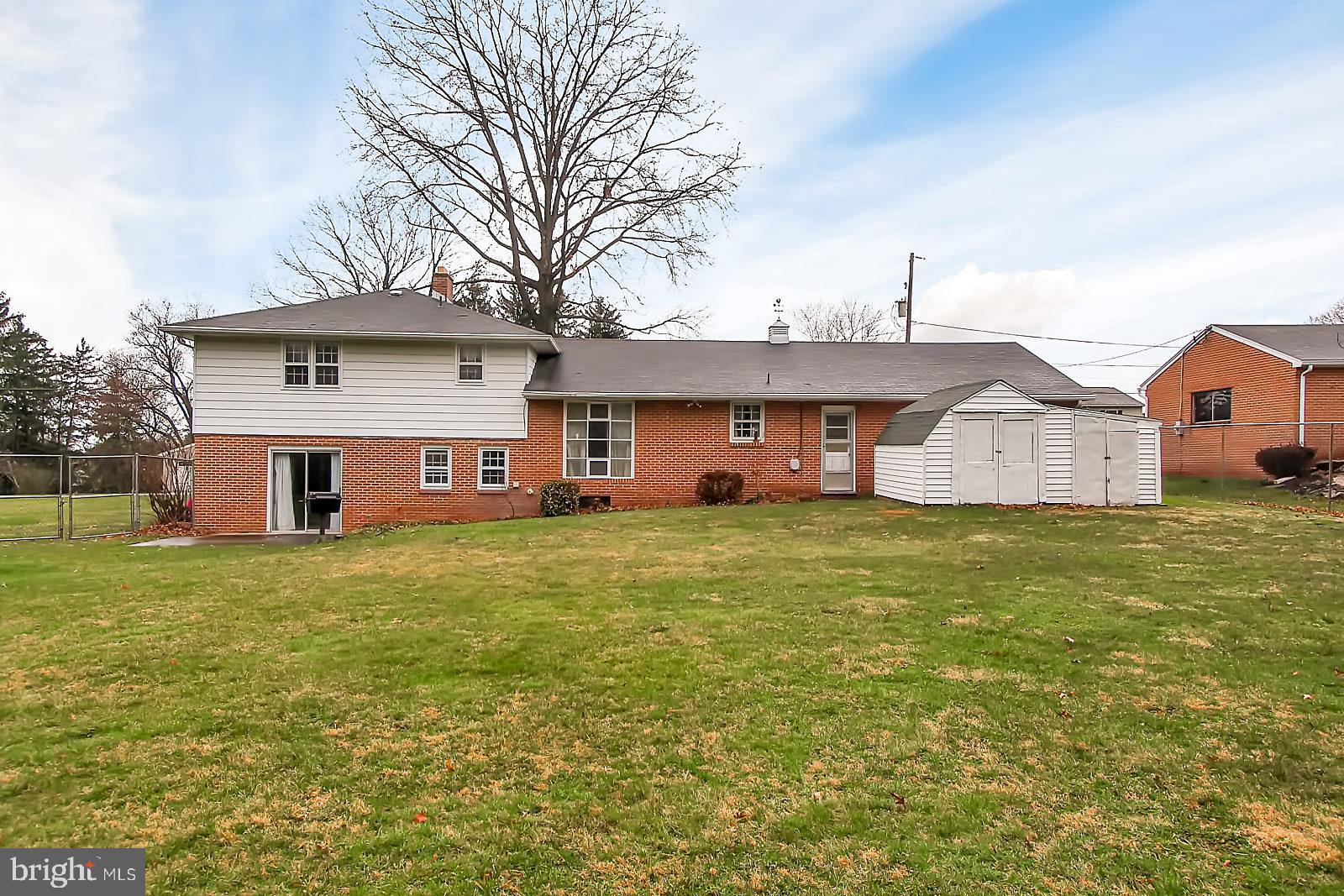 2330 Manor Road York, PA 17408 - Photo 24 of 25 Gallery Image 24