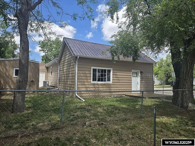 $299,900 | 700 South Brooks Avenue, Gillette, WY 82716