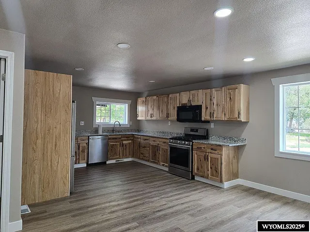 $299,900 | 700 South Brooks Avenue, Gillette, WY 82716
