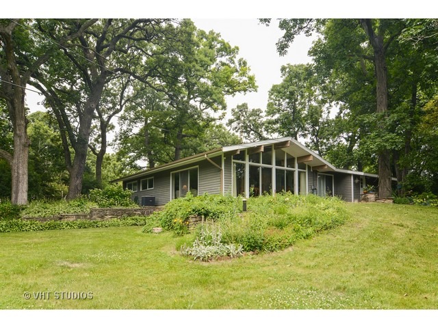 10 Hickory Road Hawthorn Woods, IL 60047 - Photo 22 of 25 Gallery Image 22