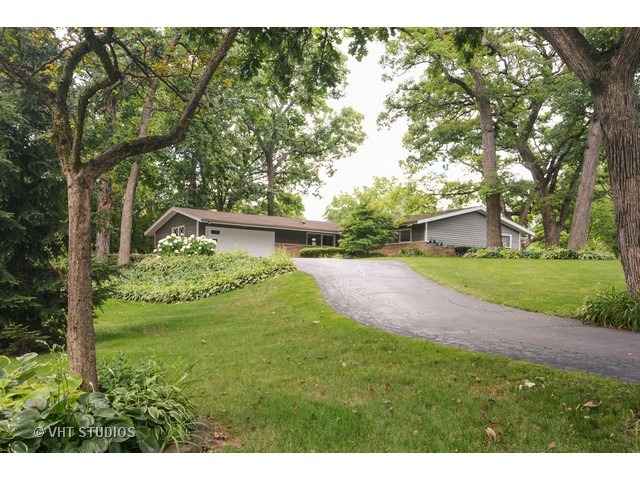 10 Hickory Road Hawthorn Woods, IL 60047 - Photo 24 of 25 Gallery Image 24