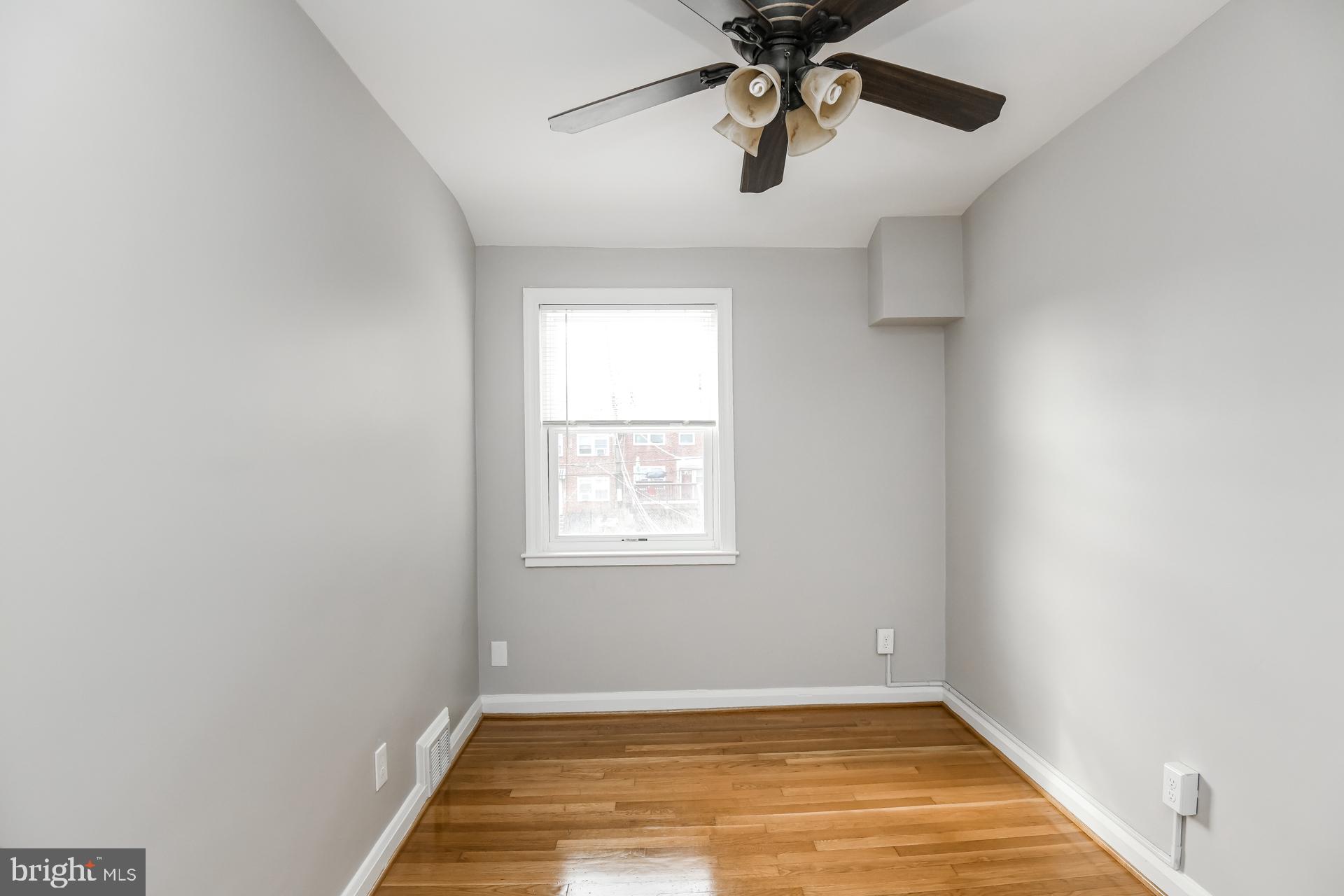 1541 Gleneagle Road Baltimore, MD 21239 - Photo 12 of 15