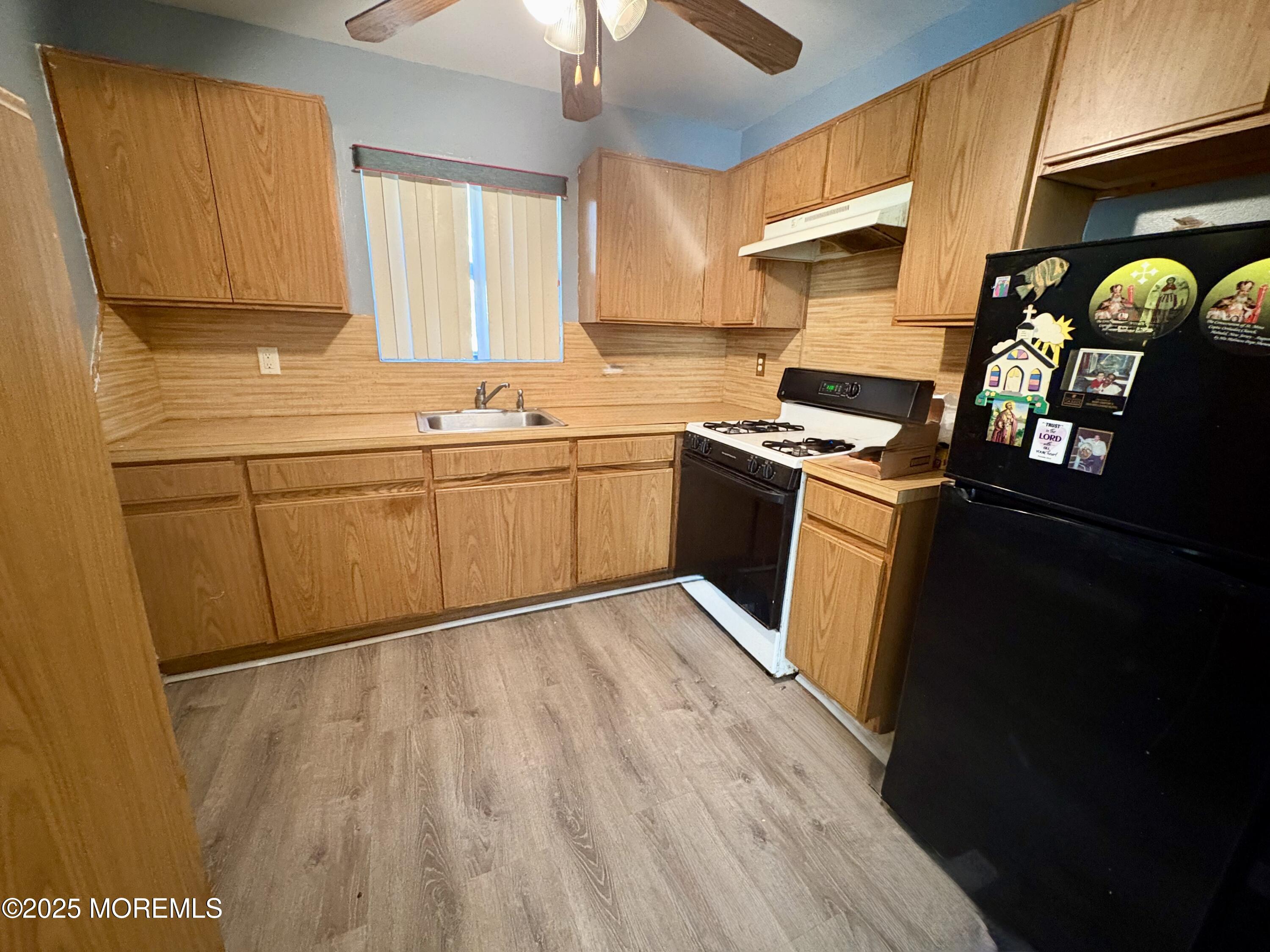 58 Vincent Court Little Egg Harbor, NJ 08087 - Photo 5 of 20 IMG_1329