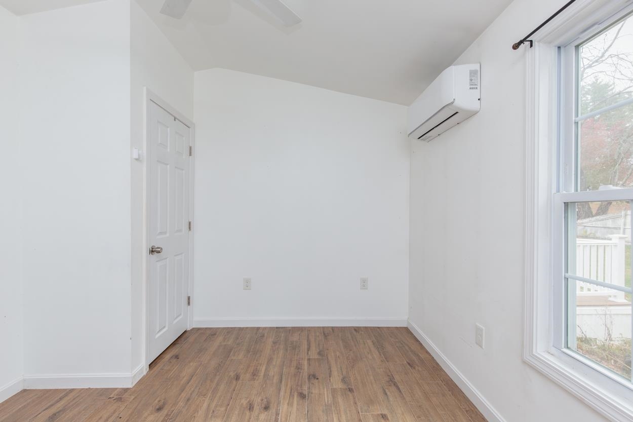 29 Wayne Drive, Unit 29 Derry, NH 03038 - Photo 17 of 29