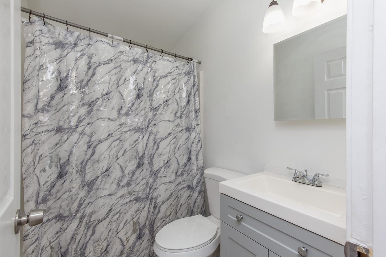 29 Wayne Drive, Unit 29 Derry, NH 03038 - Photo 20 of 29