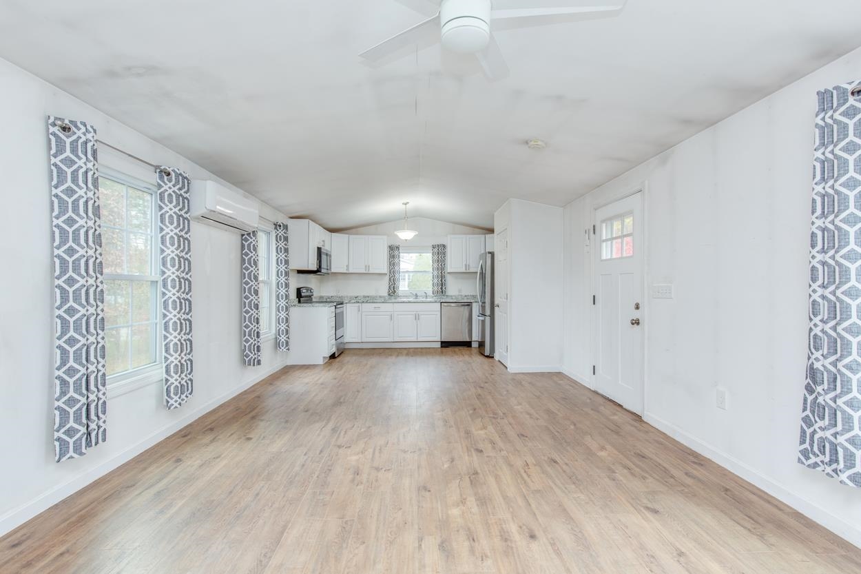 29 Wayne Drive, Unit 29 Derry, NH 03038 - Photo 8 of 29