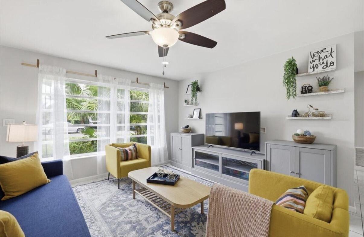 583 Northwest 12th Terrace Boca Raton, FL 33486 - Photo 10 of 25 IMG_0829