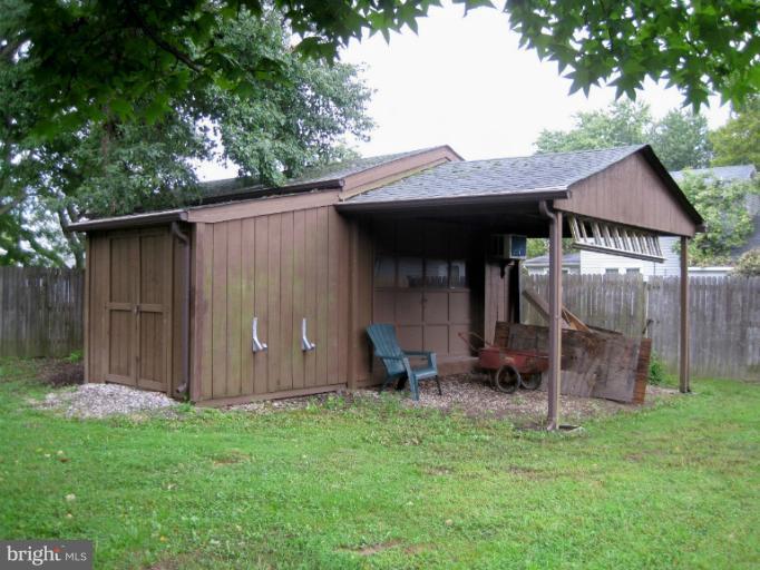 8505 North Point Road Edgemere, MD 21219 - Photo 4 of 21 Exterior (General)
