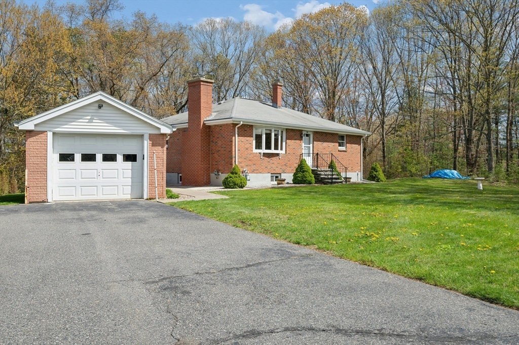 149 Old Westboro Road Grafton, MA 01536 - Photo 3 of 30