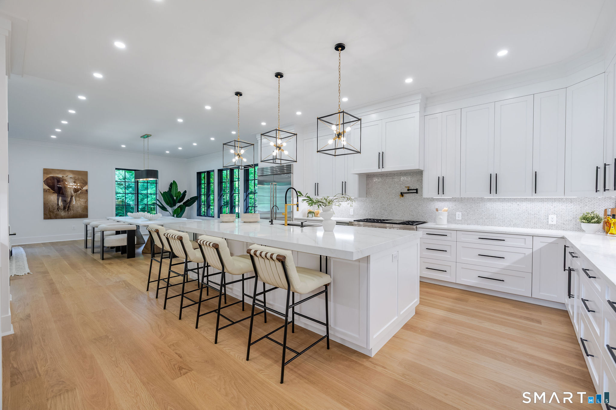 23 Laurel Road Stamford, CT 06903 - Photo 6 of 40 Gallery Image 6
