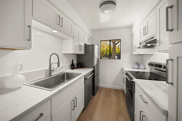 $899,000 | 986 Miramonte Drive, Unit 6, Santa Barbara, CA 93109