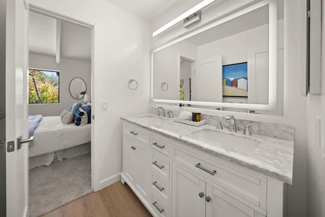 $899,000 | 986 Miramonte Drive, Unit 6, Santa Barbara, CA 93109