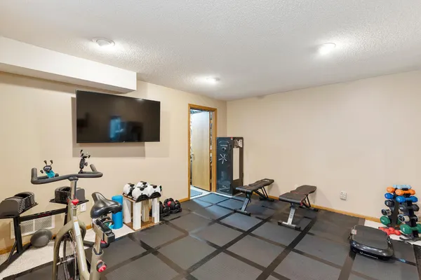 $515,000 | 1389 Camelback Drive, Eagan, MN 55123