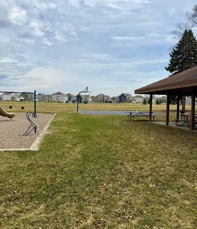 $515,000 | 1389 Camelback Drive, Eagan, MN 55123