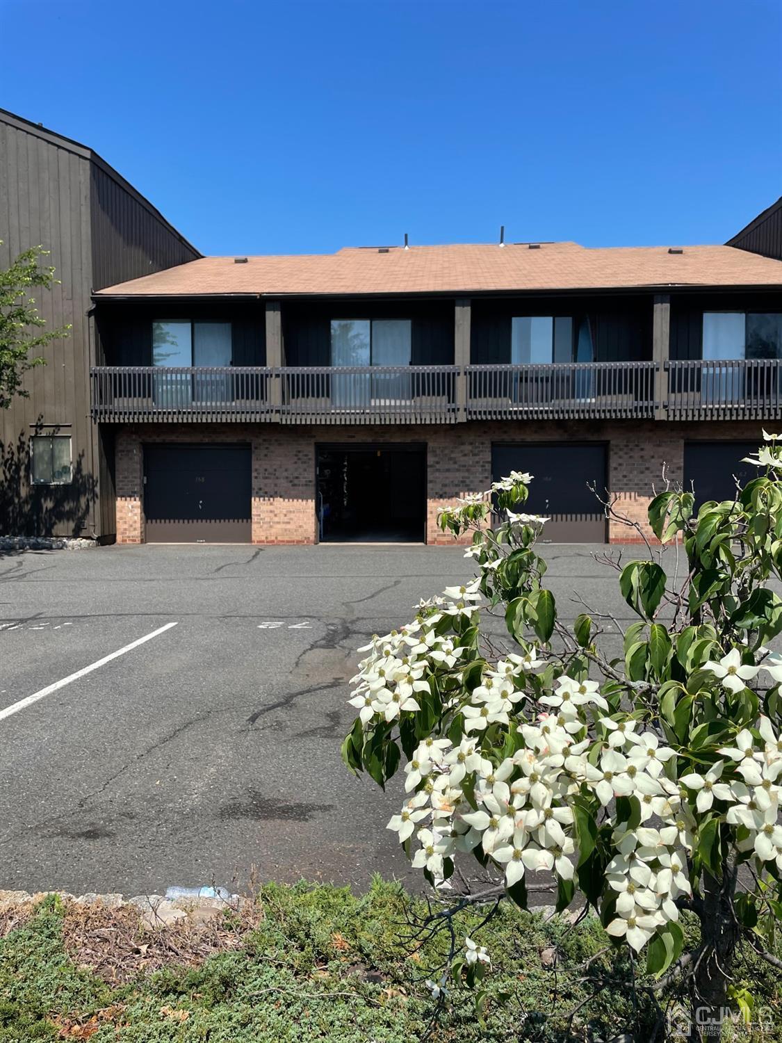 175 Westgate Drive Edison, NJ 08820 - Photo 2 of 43