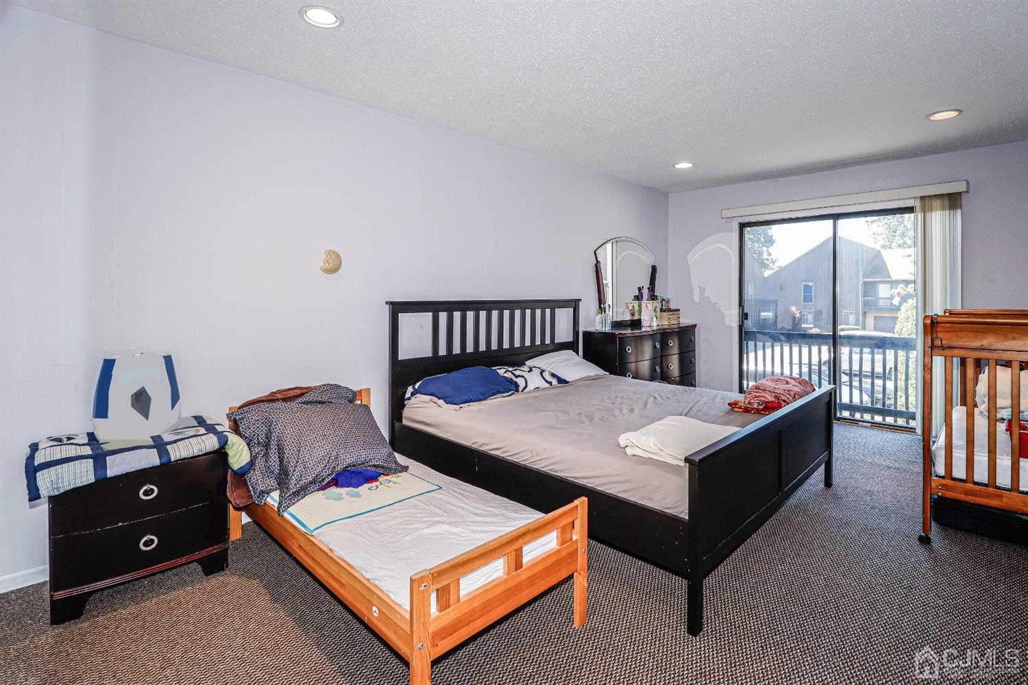 175 Westgate Drive Edison, NJ 08820 - Photo 22 of 43